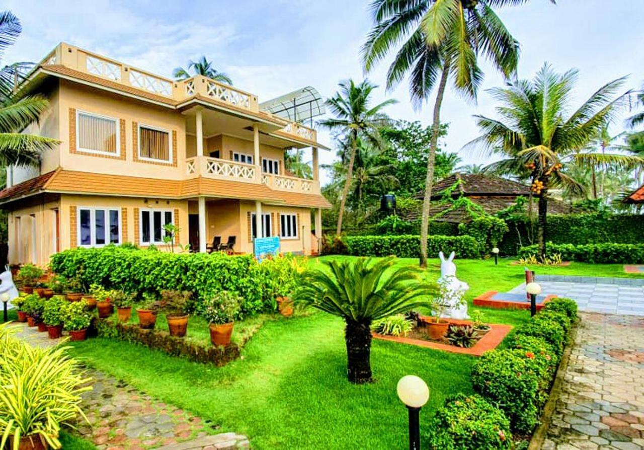 Asokam Beach Resort Kannur Esterno foto